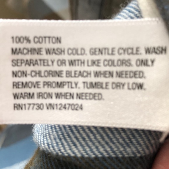 Mossimo Supply Co long sleeve plaid top - Picture 10 of 10